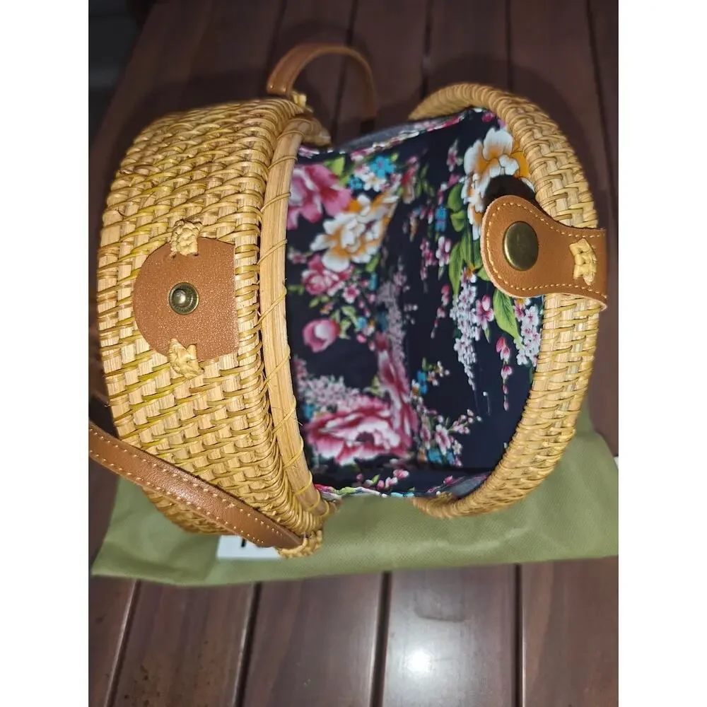 Natural NEO Handwoven Round Rattan Bag